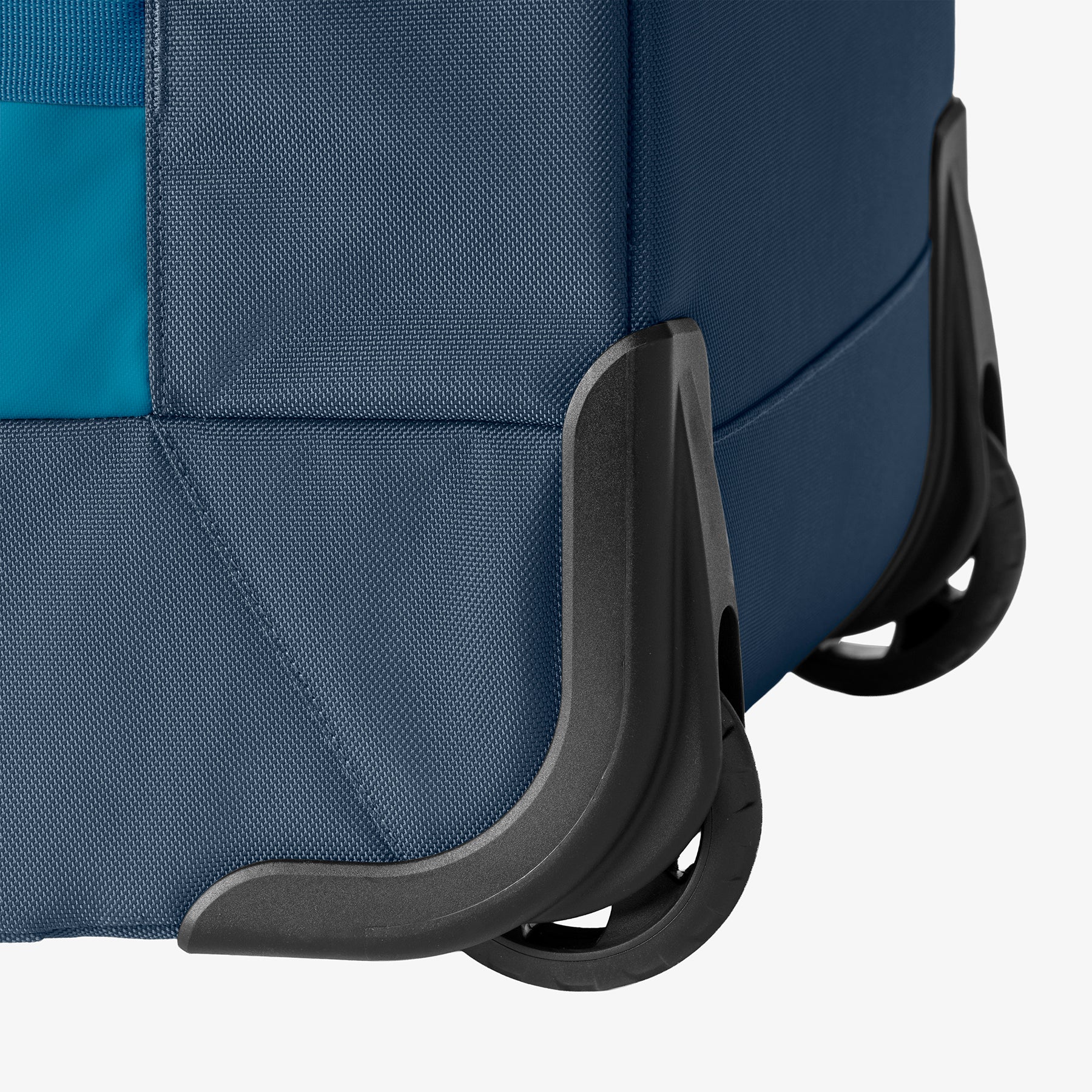 Cargo Hauler XT 32/120L Wheeled Duffel - Image 26